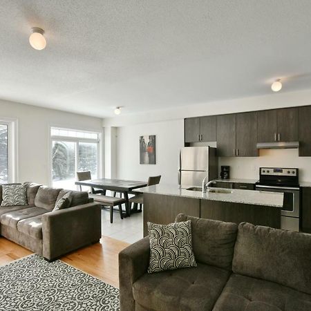 New Blue Mountain Village Snowbridge Executive Townhome Sleeps 10 With Outdoor Pool And Shuttle Nottawa Exterior foto