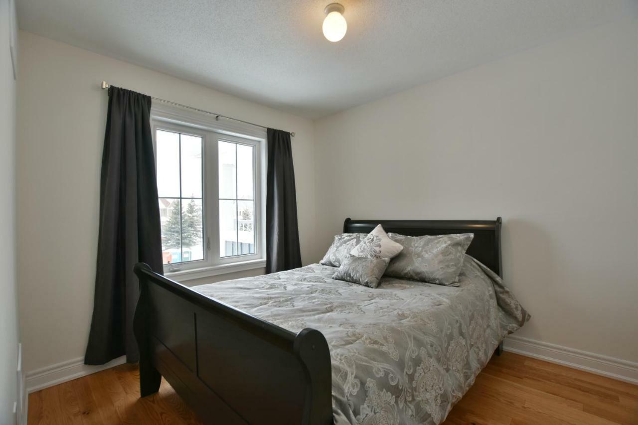 New Blue Mountain Village Snowbridge Executive Townhome Sleeps 10 With Outdoor Pool And Shuttle Nottawa Exterior foto
